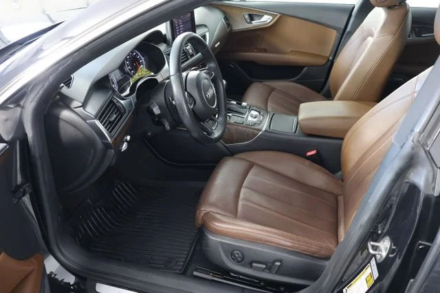 Used 2015 Black Audi 3.0T Prestige image 19