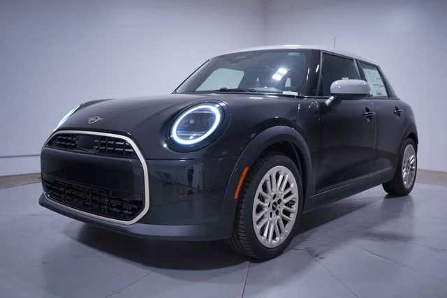 2026 MINI 4 Door Signature Plus