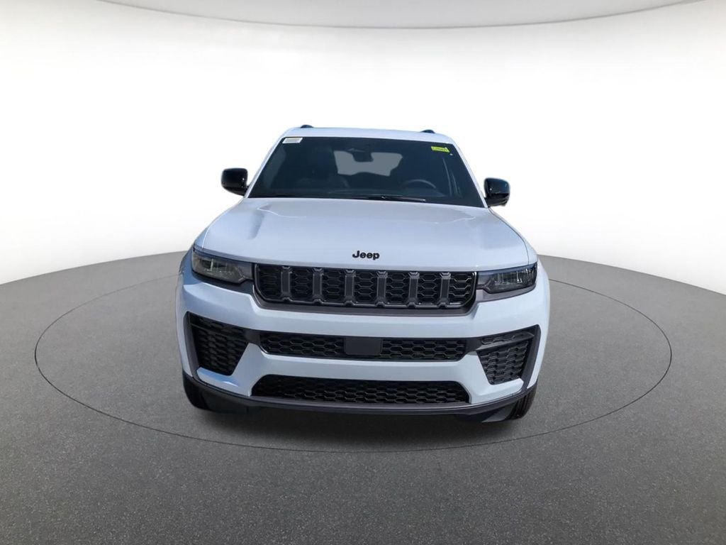 New 2026 Bright White Clear-Coat Exterior Paint Jeep Altitude image 14