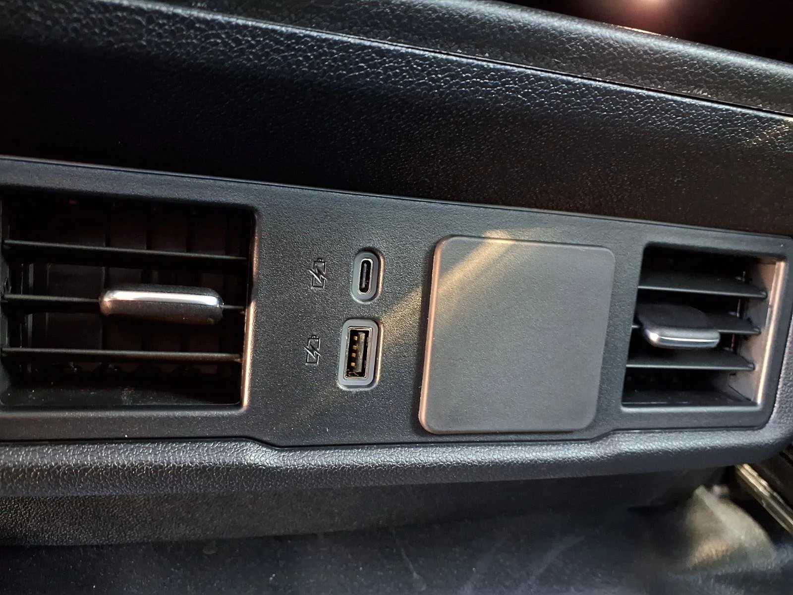 2026 GMC Sierra 3500HD Pro - Photo 17