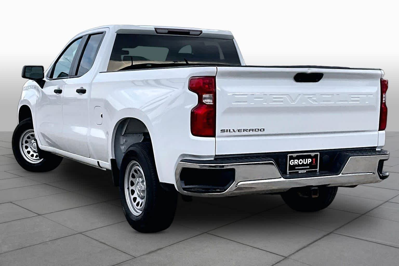 Used 2020 SUMMIT WHITE Chevrolet Work Truck image 12