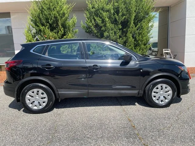 Used 2020 Black Nissan S image 6