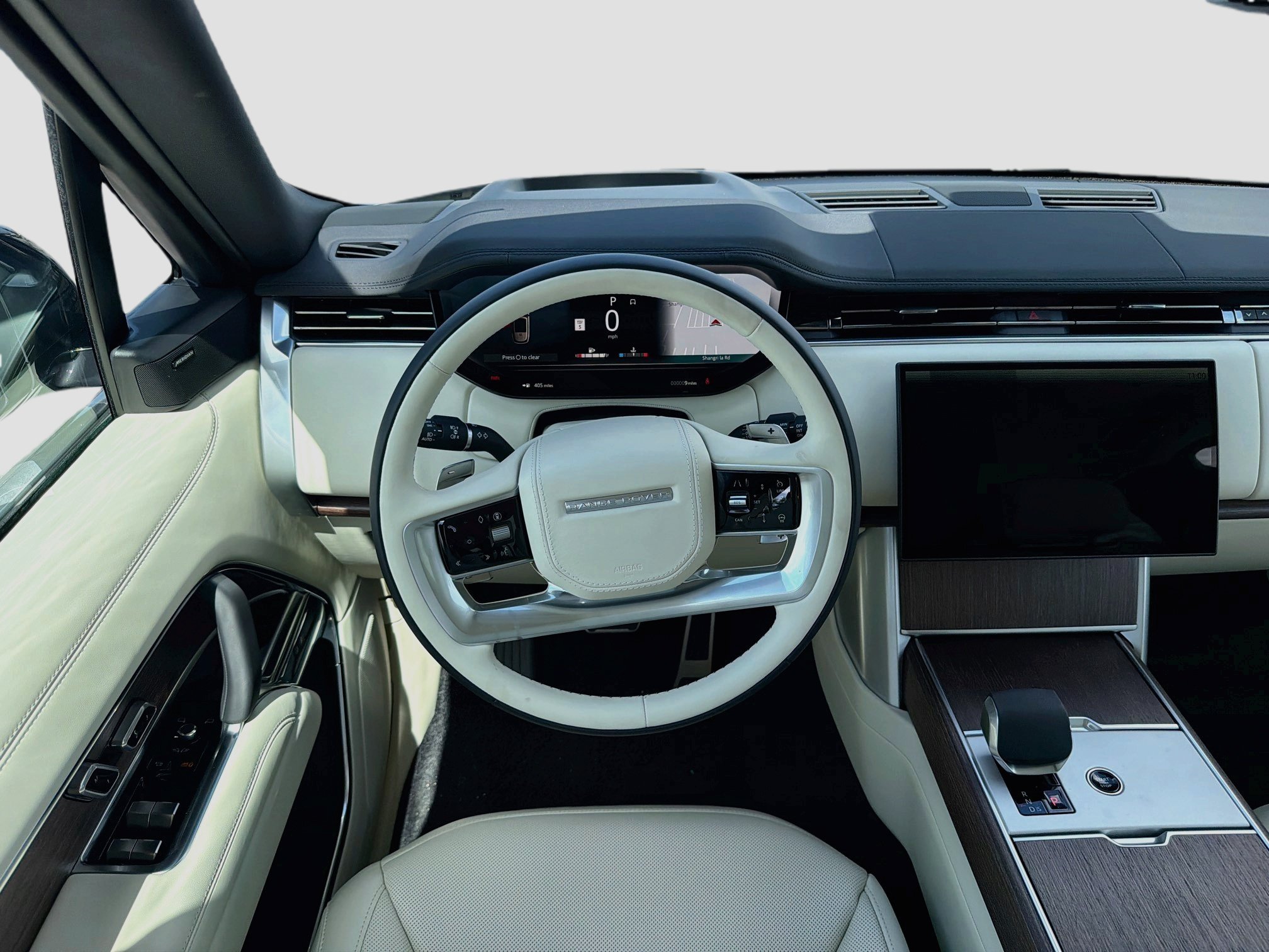 New 2026 Eiger Grey LAND ROVER SE 7 Seats image 18