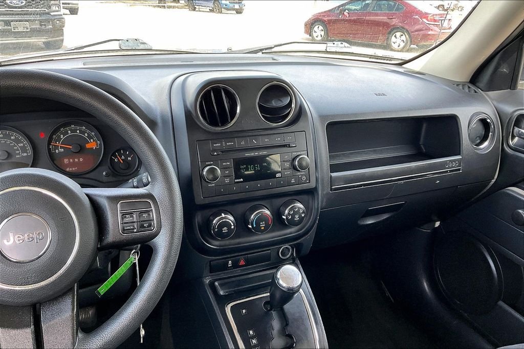 Used 2016 Maximum Steel Metallic Jeep Sport image 9