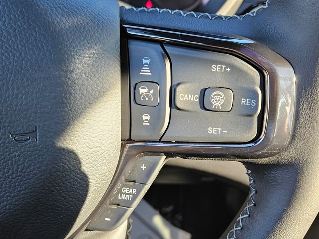 New 2026 Diamond Black Crystal Pearl-Coat Exterior Paint RAM Limited image 25