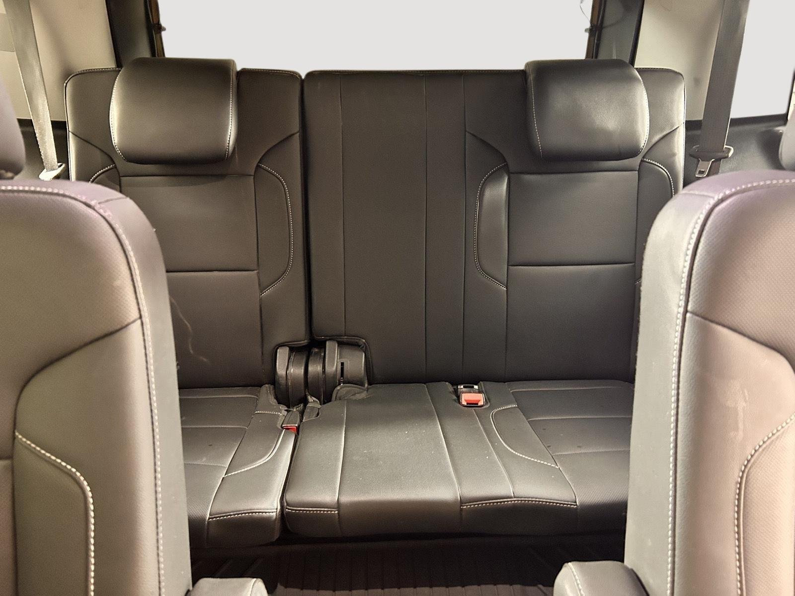 Used 2019 Iridescent Pearl Tricoat Chevrolet Premier image 16