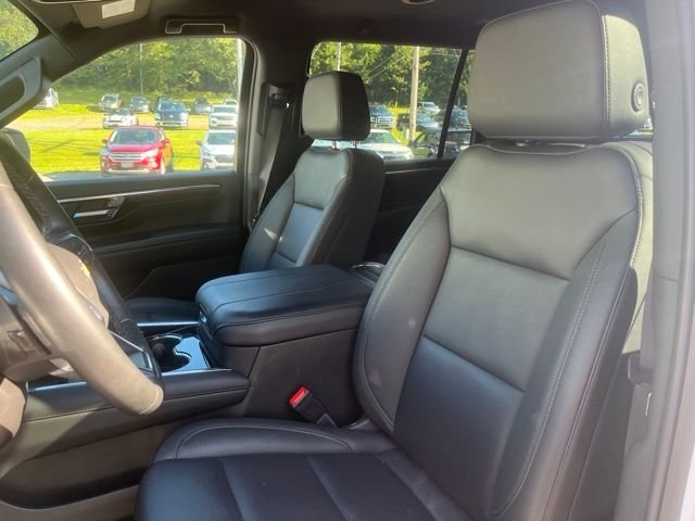 Used 2026 Summit White Chevrolet LT image 12