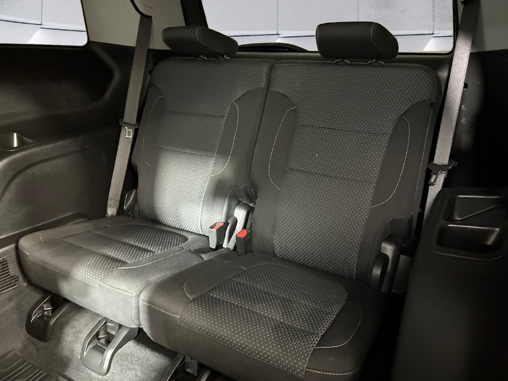 Used 2023 Blue GMC SLE image 18