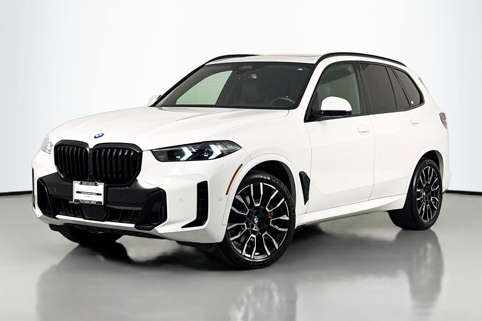 Used 2024 Alpine White BMW xDrive40i image 1