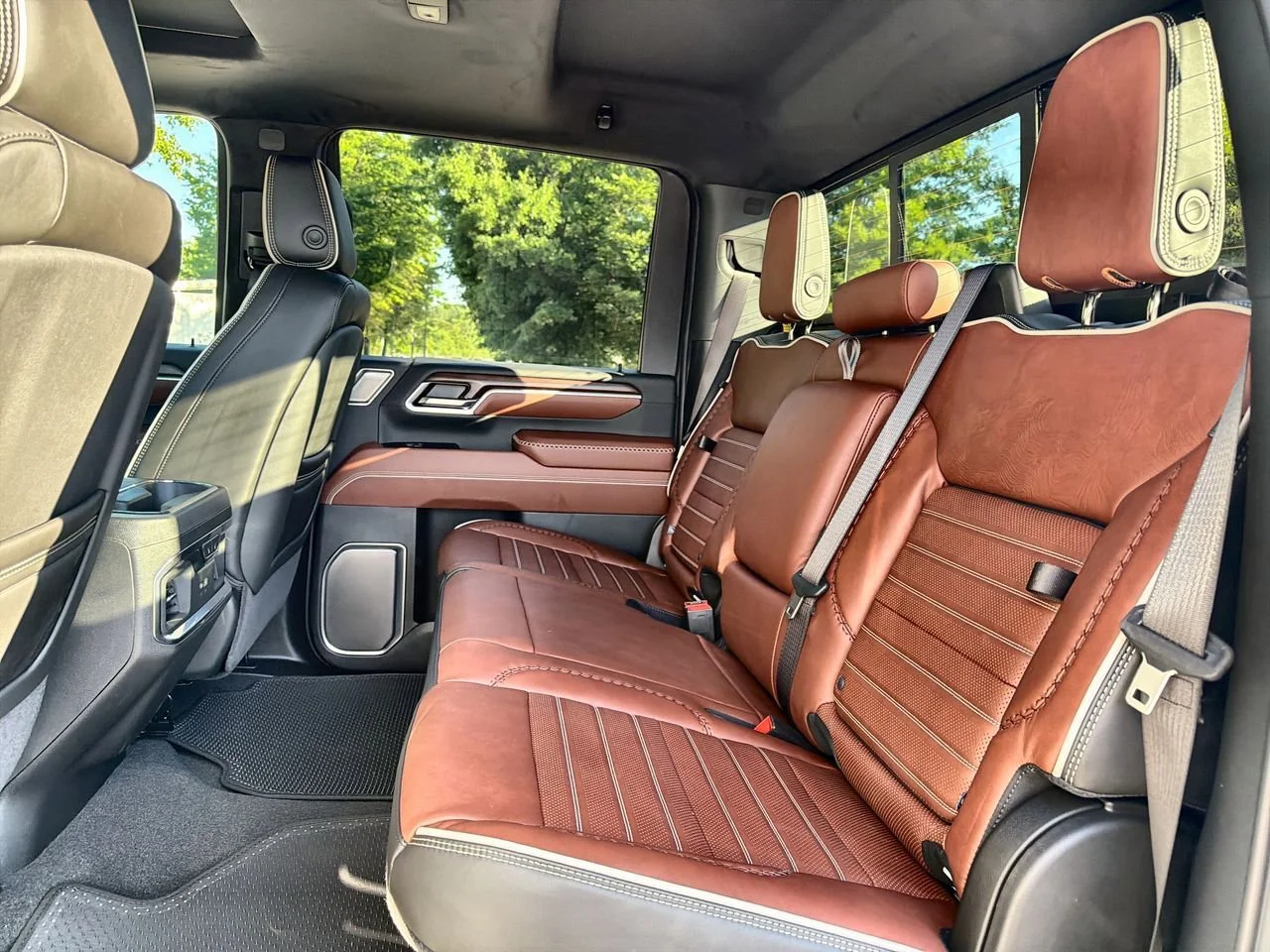 New 2026 Glacier White Tricoat GMC Denali Ultimate image 20
