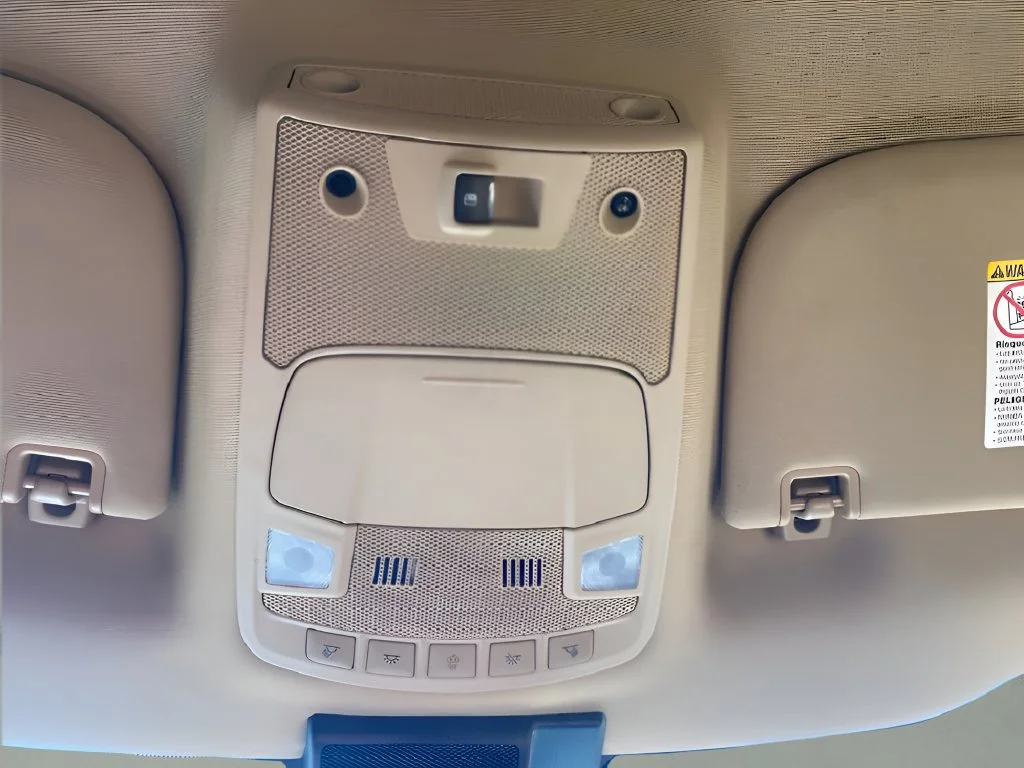 Used 2021 White Ford XL image 33
