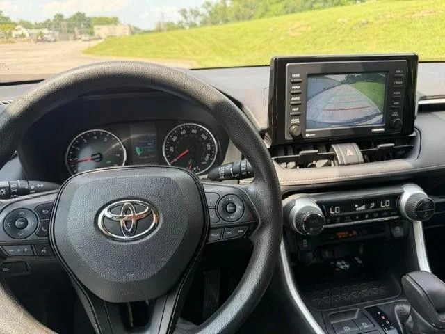 Used 2021 Black Toyota XLE image 9