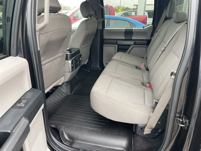 Used 2015 Black Ford XLT image 7