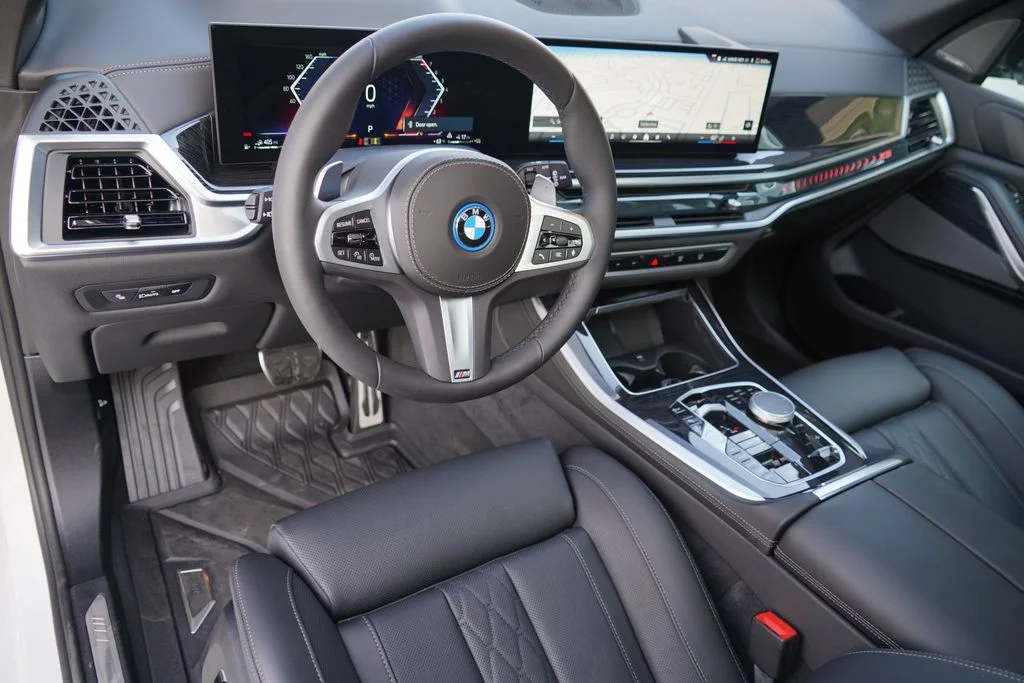 2026 BMW X5 50e - Photo 12