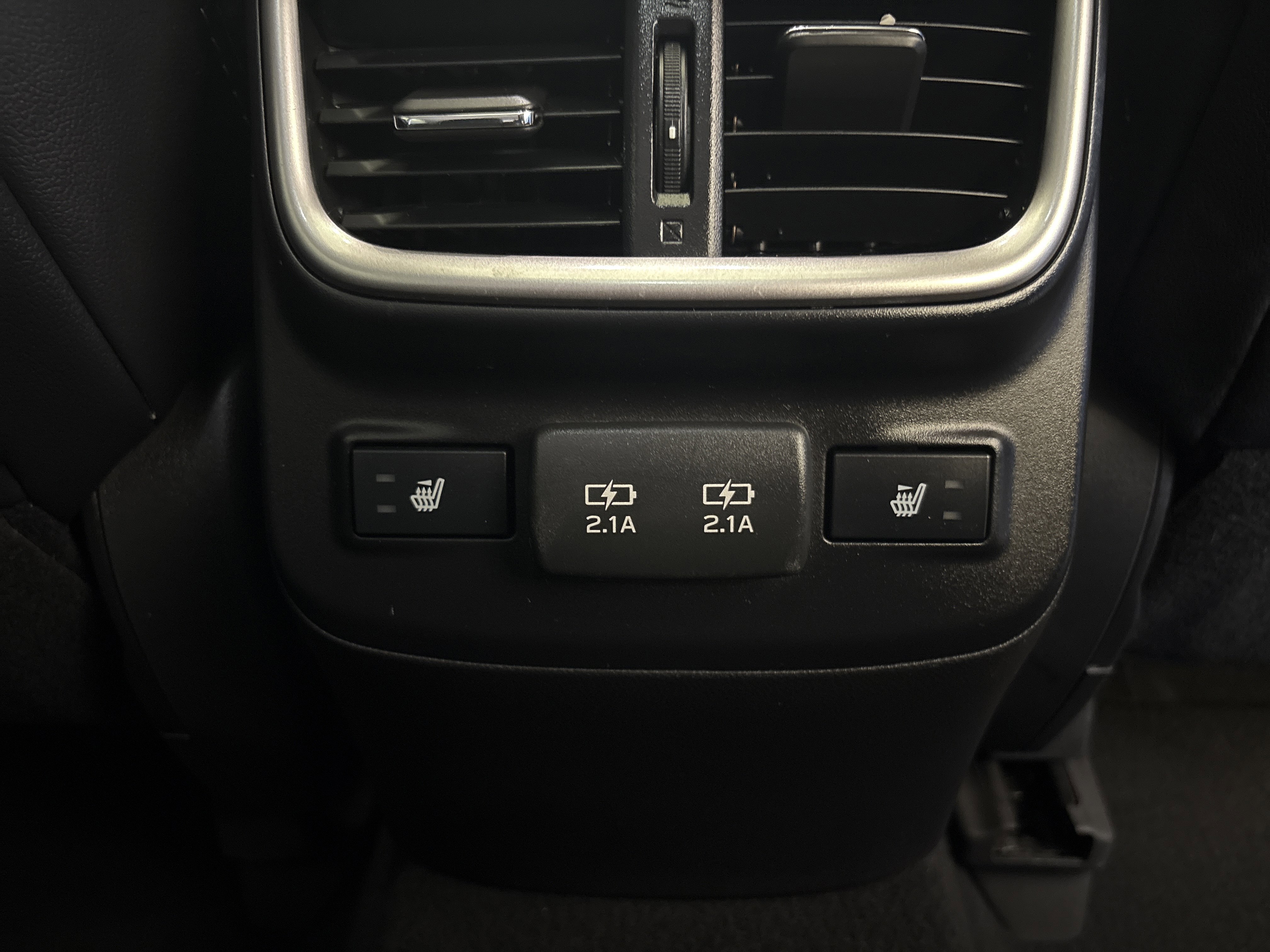 Used 2020 Ice Silver Metallic Subaru Limited image 26
