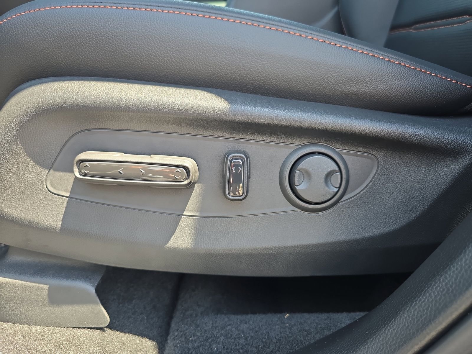 2025 Honda CR-V Sport-L - Photo 17