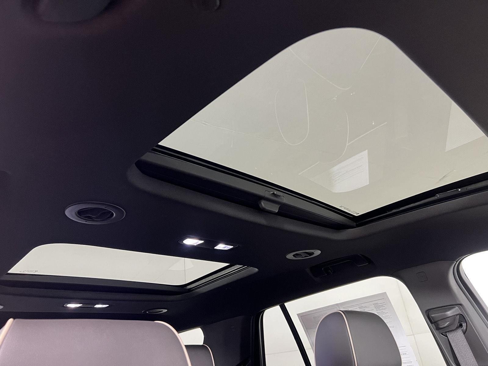 Used 2023 Mosaic Black Metallic Chevrolet Premier image 27