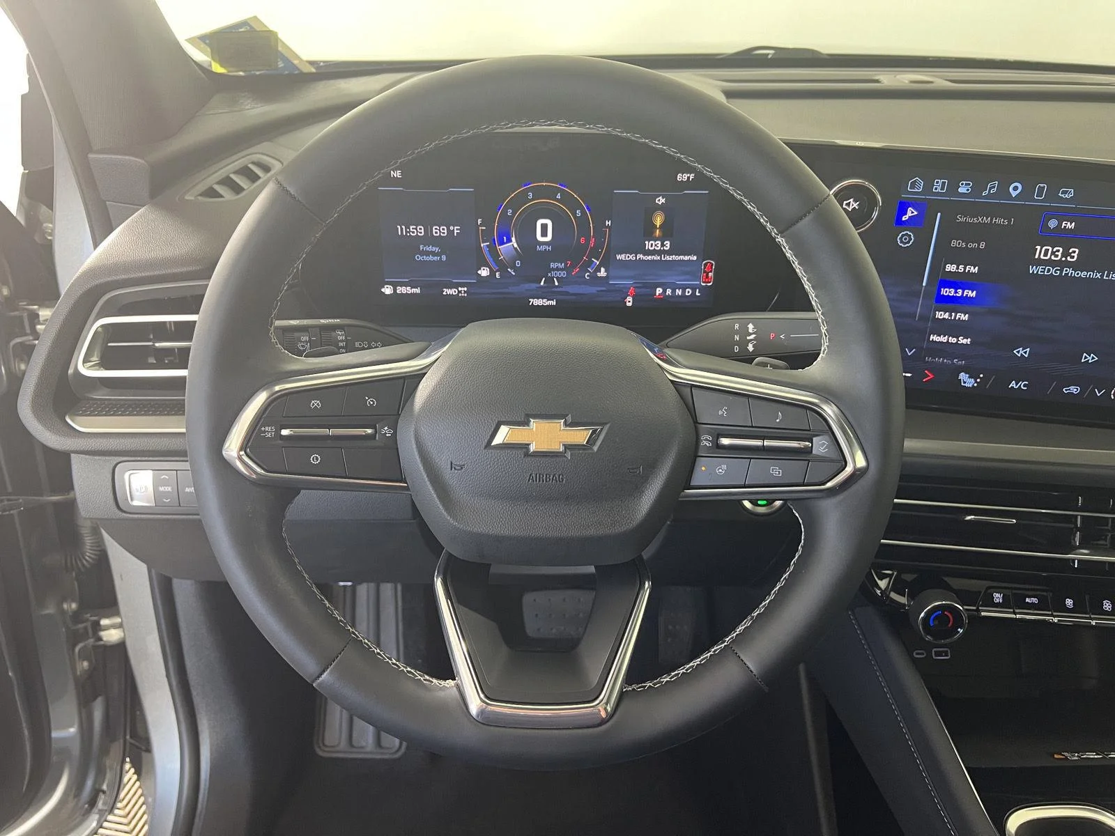 Used 2025 Sterling Gray Metallic Chevrolet AWD LT image 8