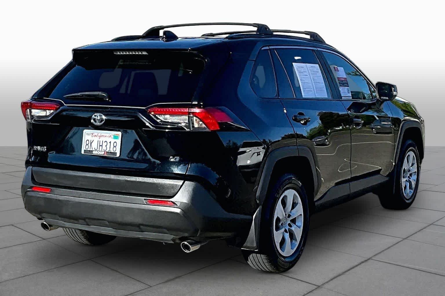Used 2019 Midnight Black Metallic Toyota LE image 12