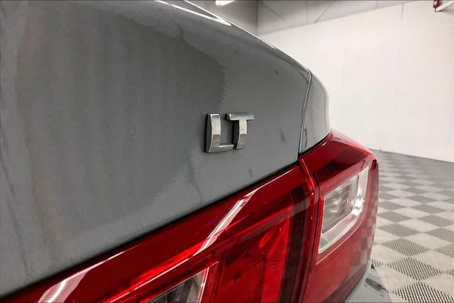 Used 2023 Sterling Gray Metallic Chevrolet LT image 9