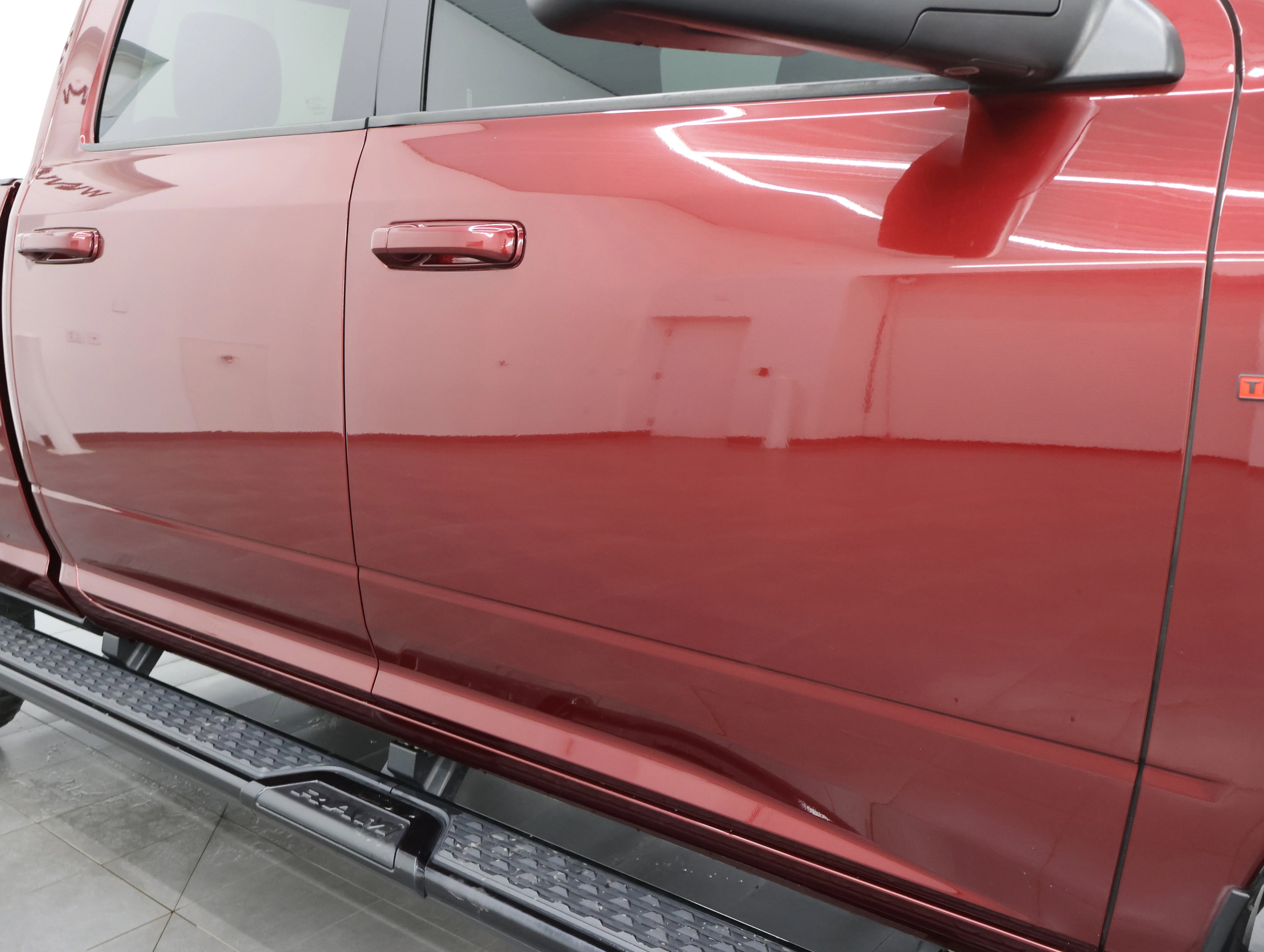Used 2022 Delmonico Red Pearlcoat Ram Big Horn image 24