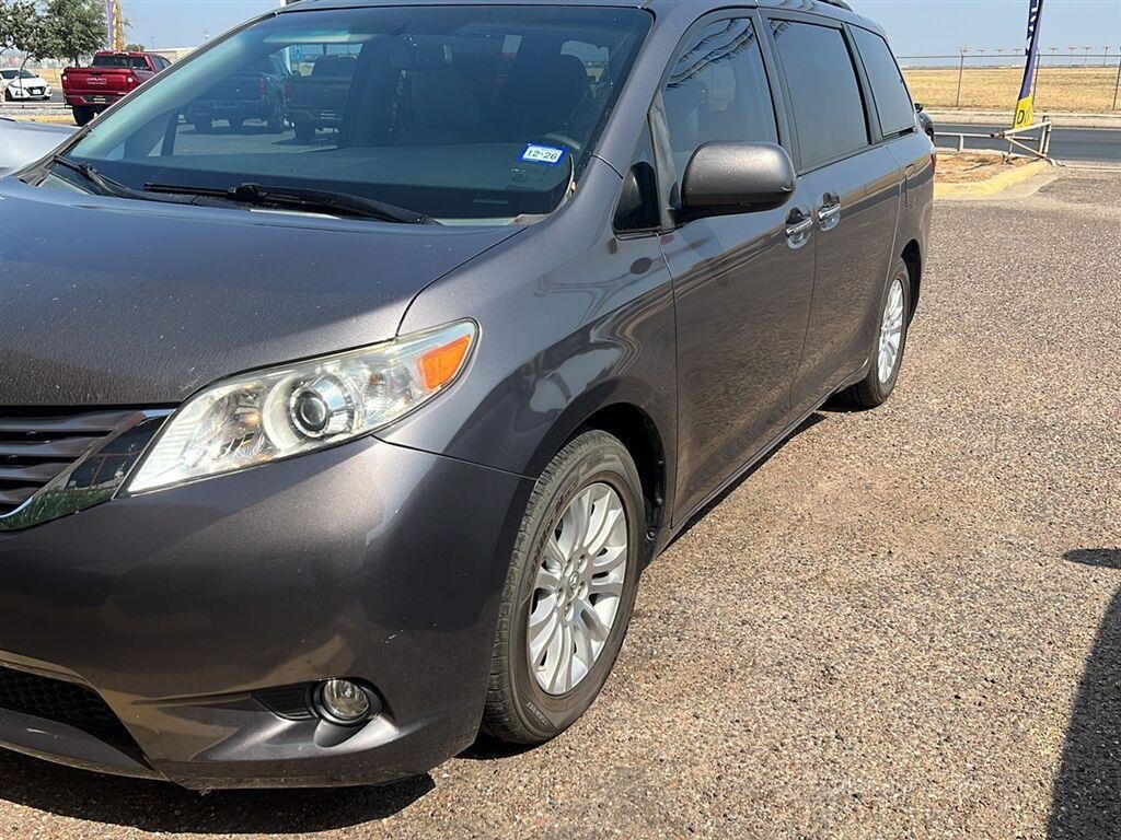 Used 2015 Toyota Sienna XLE Premium with VIN 5TDYK3DC1FS585437 for sale in Laredo, TX