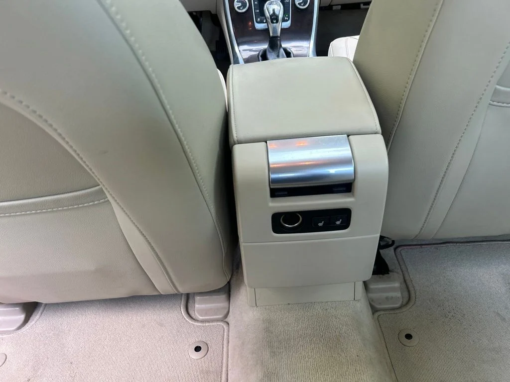 Used 2015 Blue Volvo T6 Platinum image 28