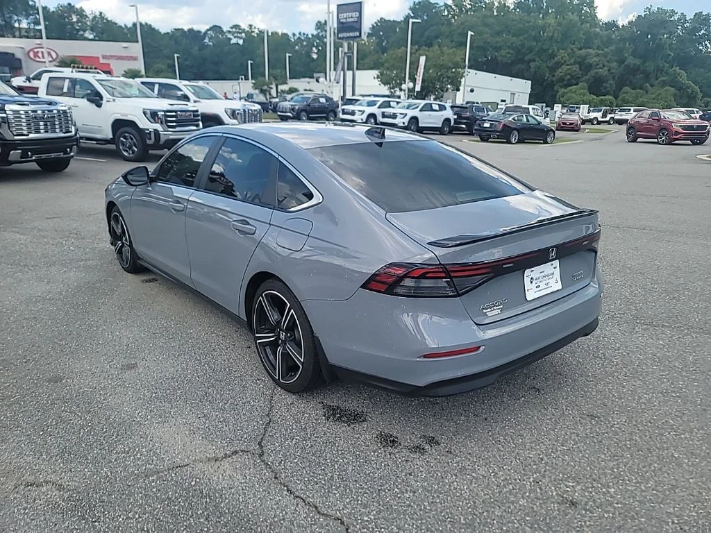 Used 2025 Gray Honda Sport image 5