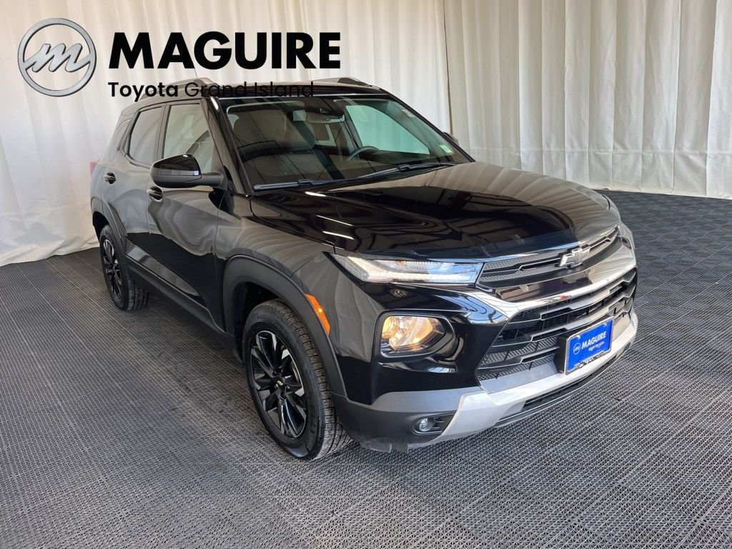 Used 2023 Black Chevrolet LT image 32