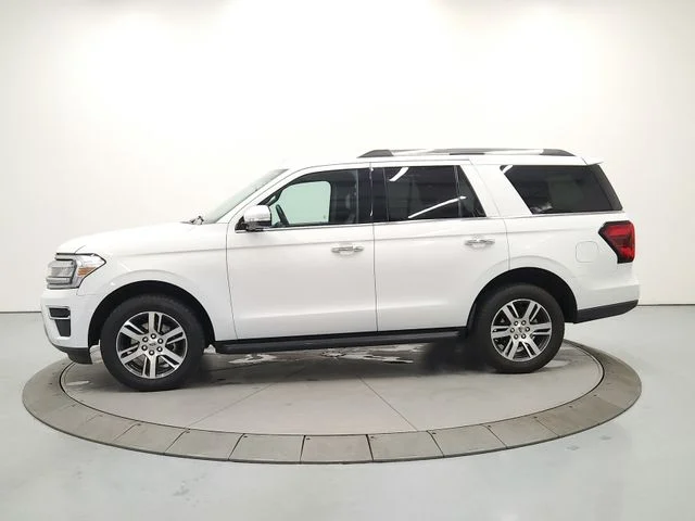 Used 2024 White Ford Limited image 4