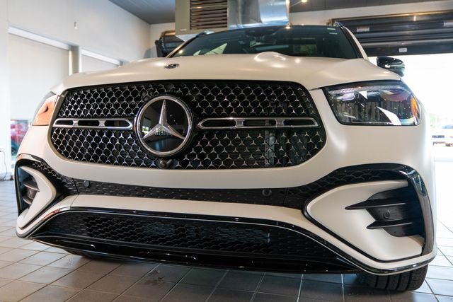 New 2026 MANUFAKTUR Moonlight White Magno Mercedes-Benz GLE 450 image 10