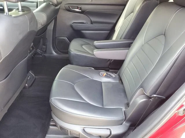 Used 2021 Red Toyota XLE image 22