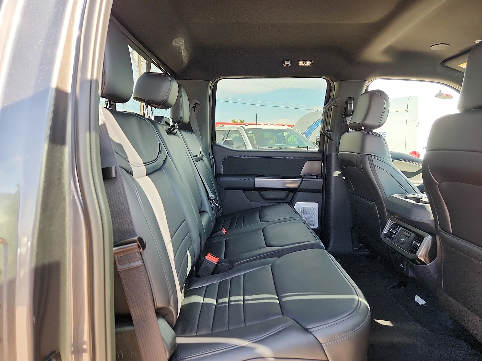 New 2027 Carbonized Gray Metallic Ford Platinum image 18