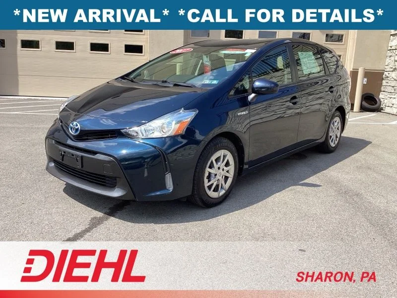 Used 2017  Toyota Four image 3