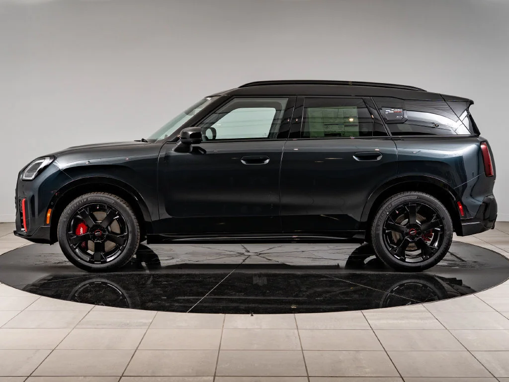 New 2027 Gray Metallic MINI Iconic image 5