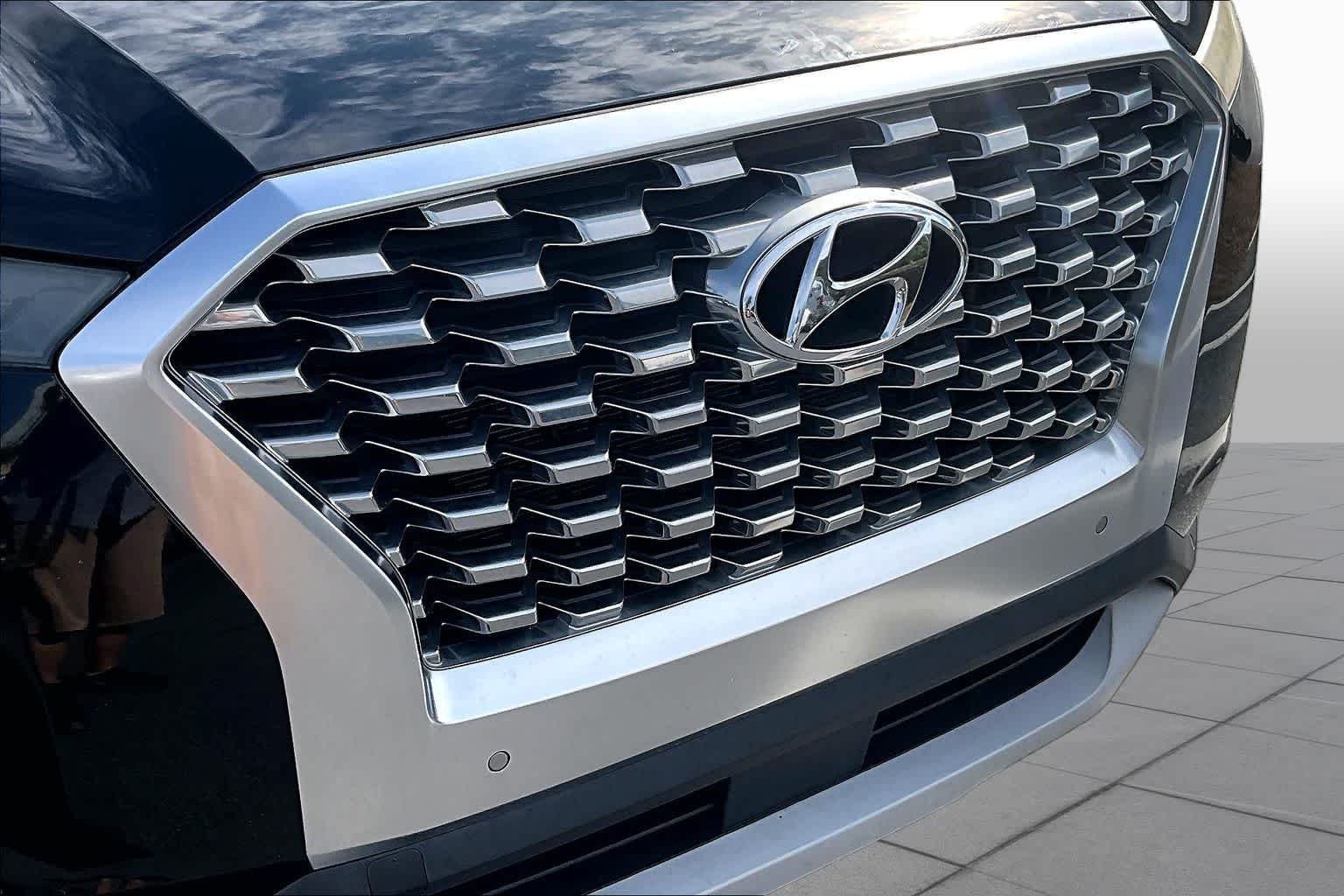 Used 2020 Becketts Black Hyundai SEL image 29