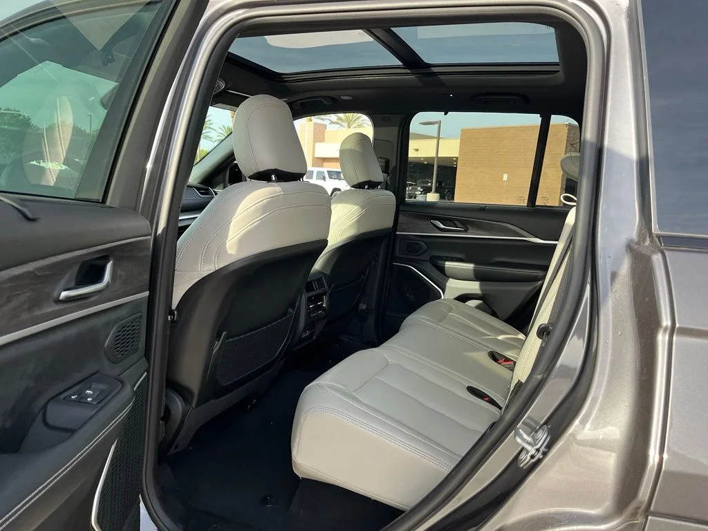 Used 2024 Gray Jeep Anniversary Edition 4xe image 26