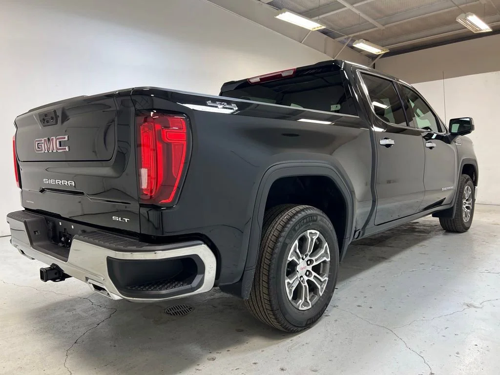 New 2026 Onyx Black GMC SLT image 8