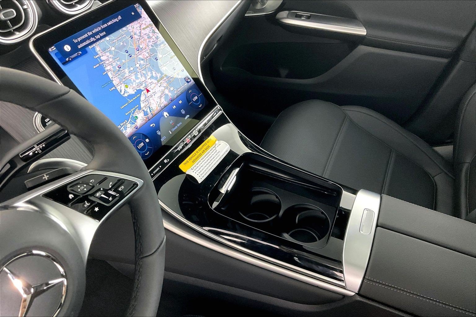 New 2026 Polar White Mercedes-Benz GLC 300 image 50