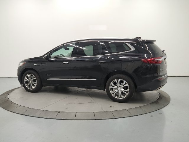 Used 2018 Black Buick Avenir image 6