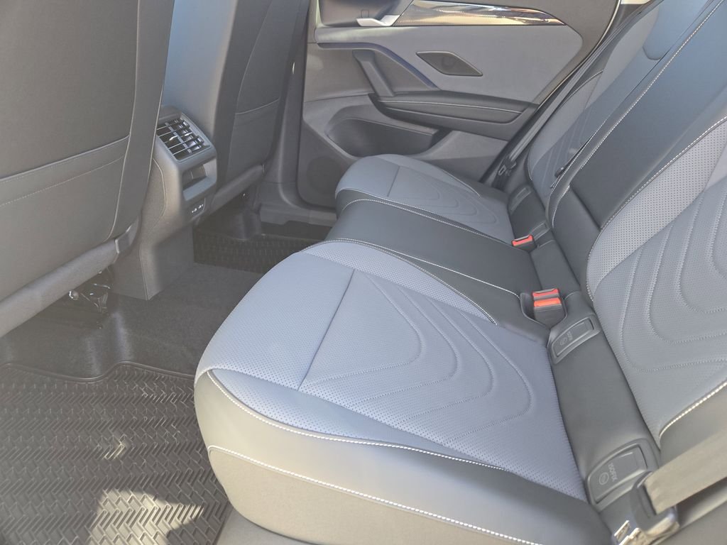New 2026 White/off-white Volkswagen 2.0T SE image 21