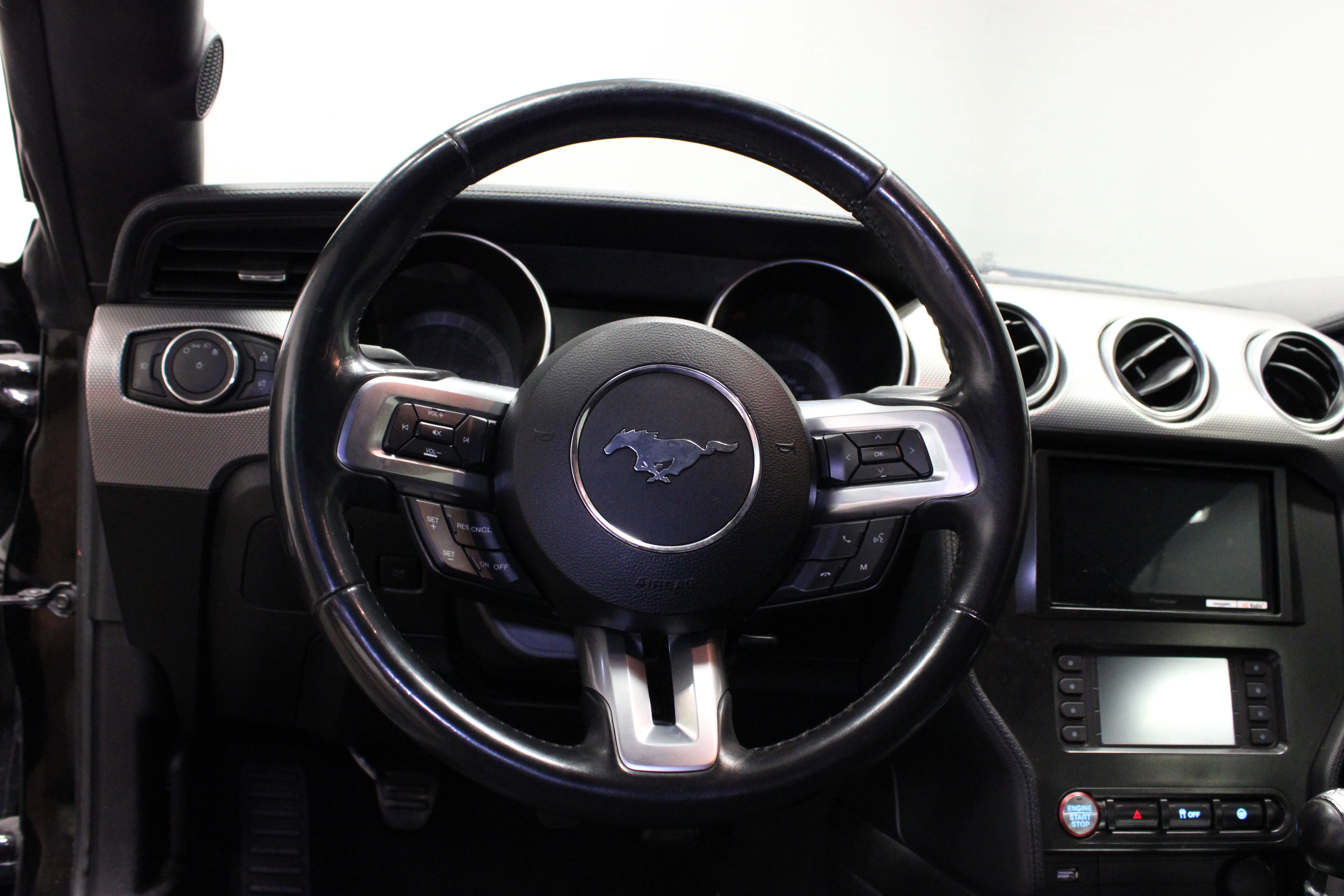 Used 2019 Shadow Black Ford GT image 18
