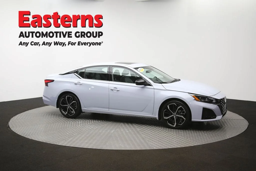 Used 2023 Gray Nissan 2.5 SR image 48