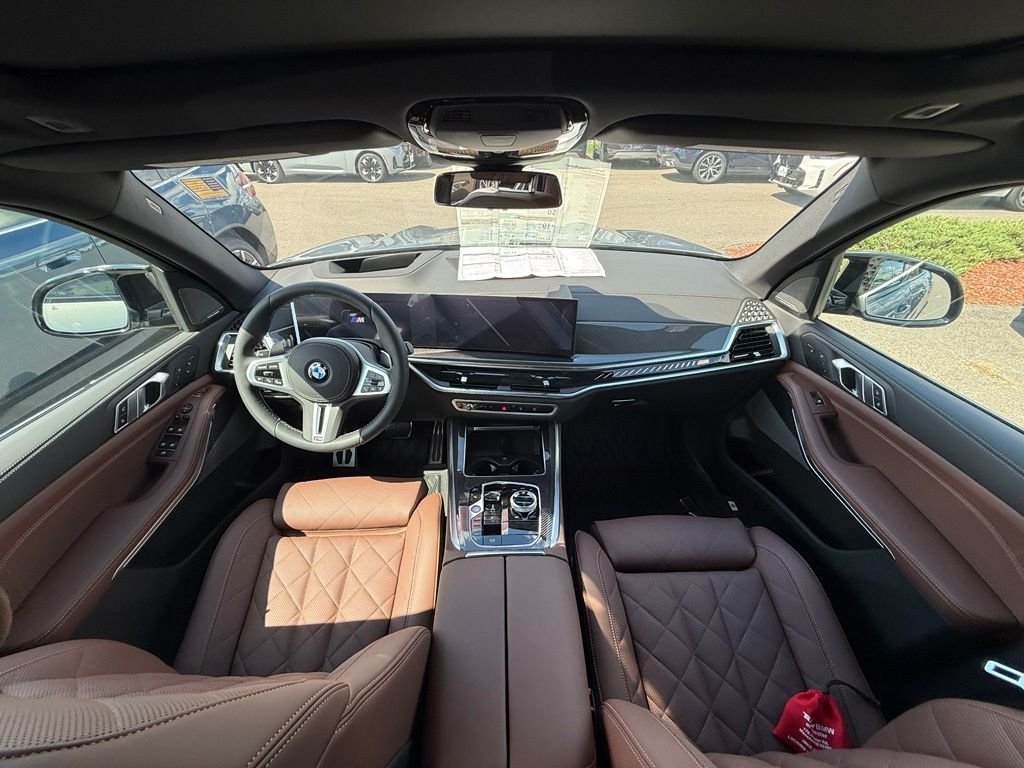 2026 BMW X5 M60i - Photo 6