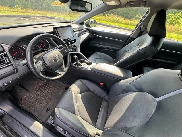 Used 2022 Midnight Black Metallic Toyota XSE image 10