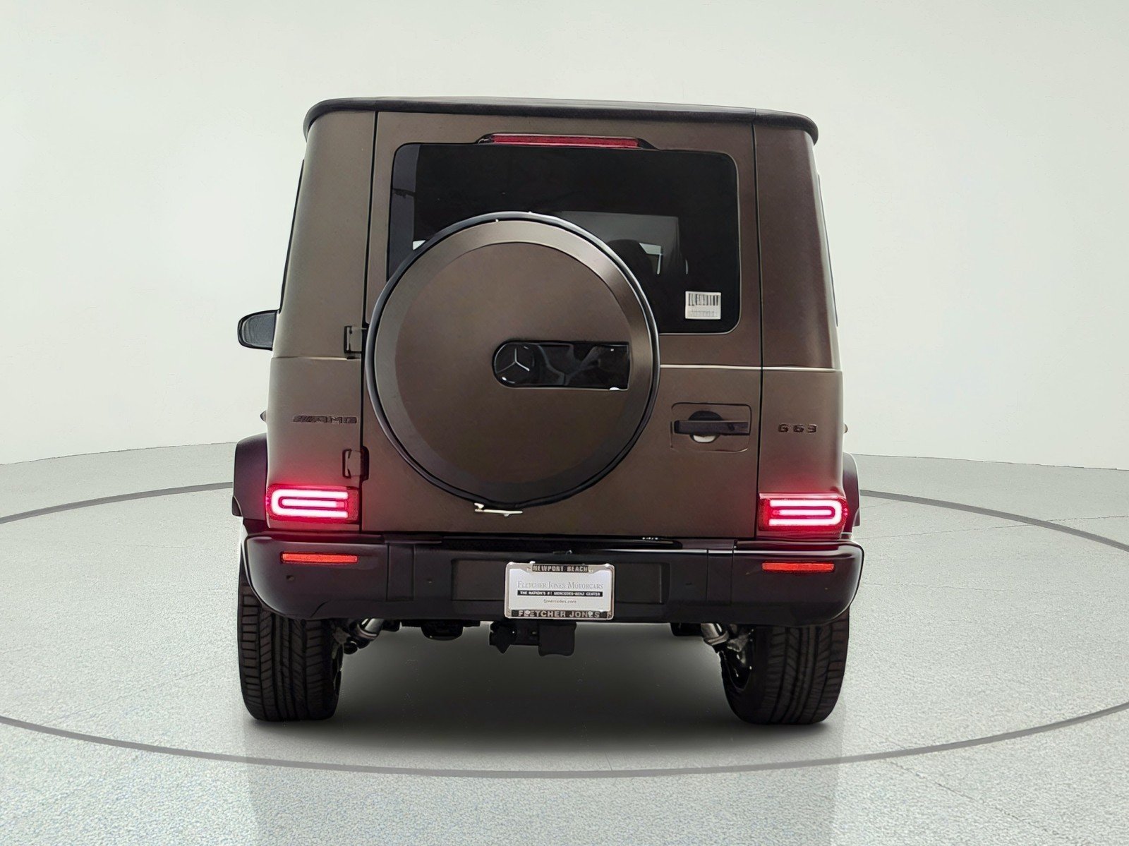 New 2027 MANUFAKTUR Dakota Brown Magno Mercedes-Benz AMG® G 63 SUV image 6