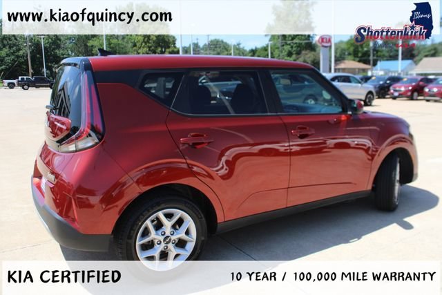 Used 2025 Red Kia S image 4