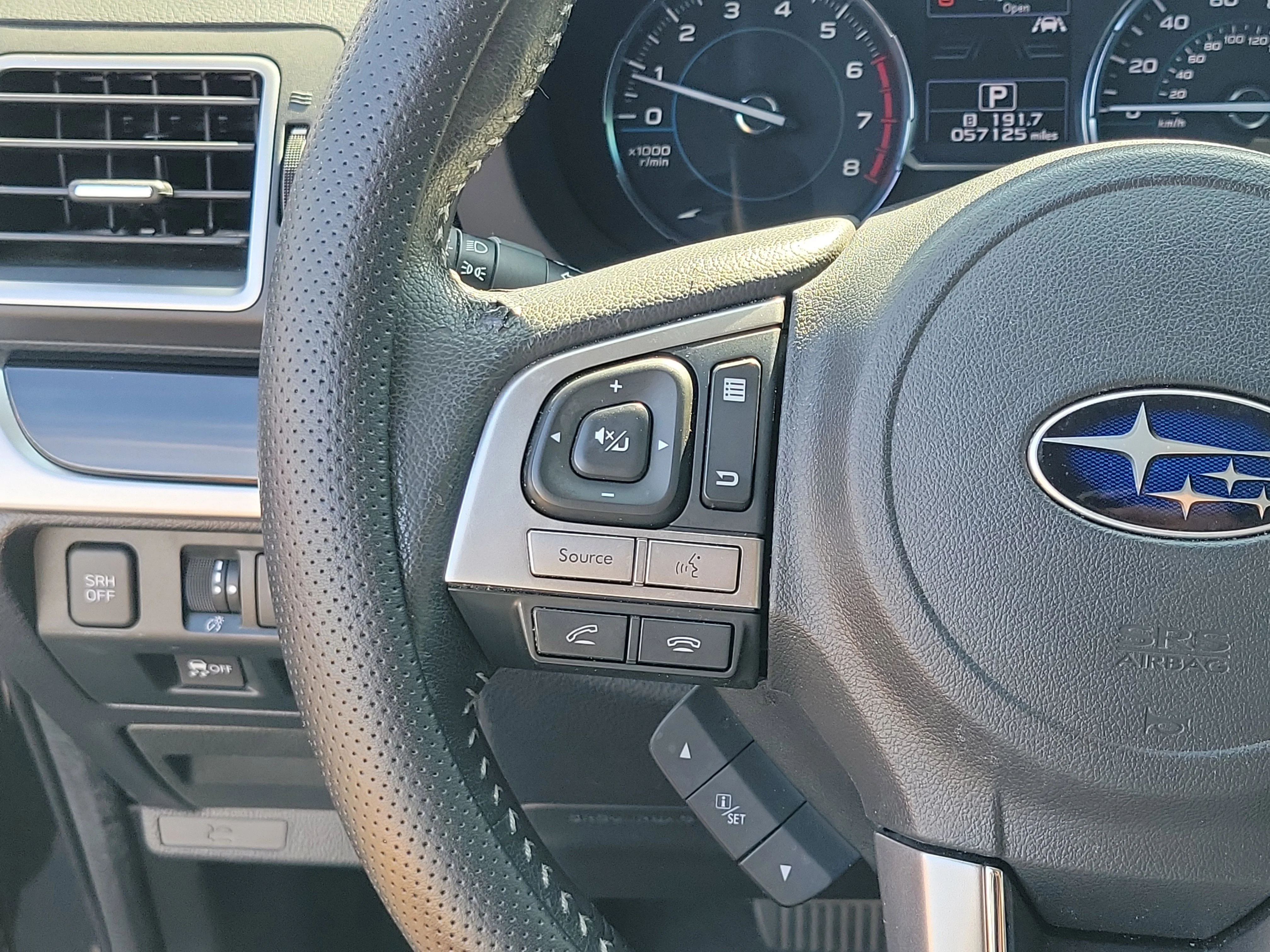 Used 2018 Crystal Black Silica Subaru Touring image 24