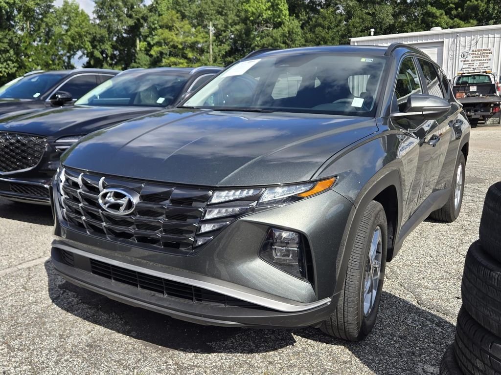 Used 2023 Gray Hyundai SEL image 6