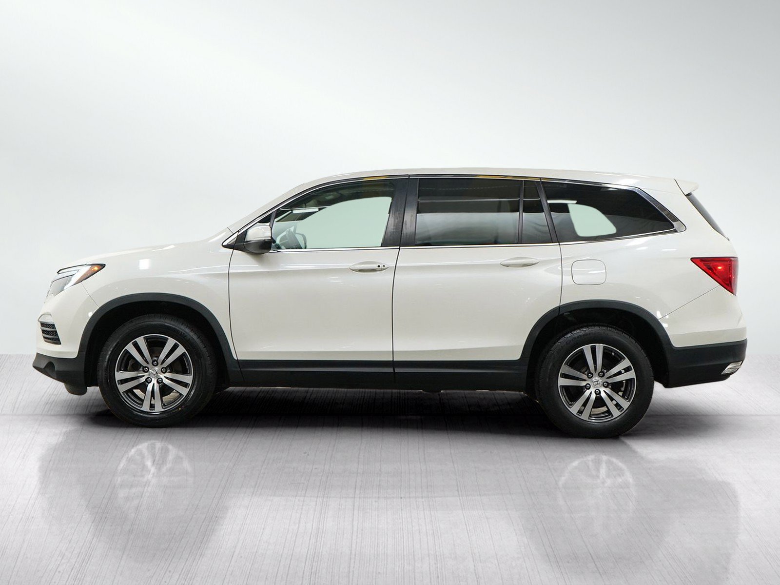 Used 2017 Honda Pilot EX-L with VIN 5FNYF6H73HB053665 for sale in Burnsville, Minnesota